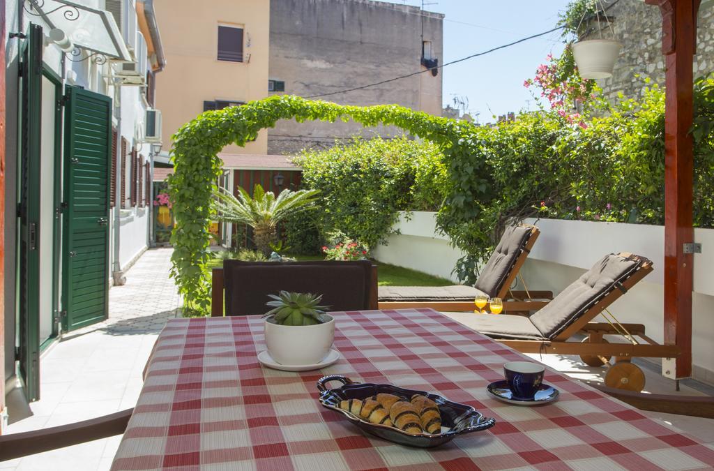 City Center Apartment Kadena Сплит Екстериор снимка