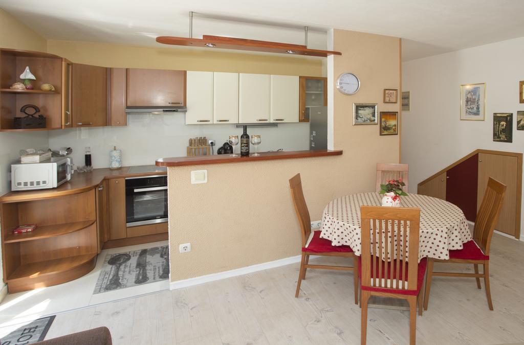 City Center Apartment Kadena Сплит Екстериор снимка